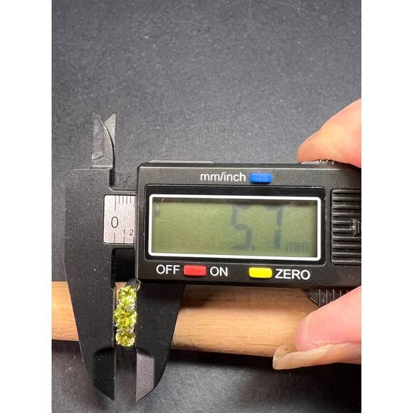 Vintage peridot three stone sterling silver ring size 7 - Picture 8 of 12